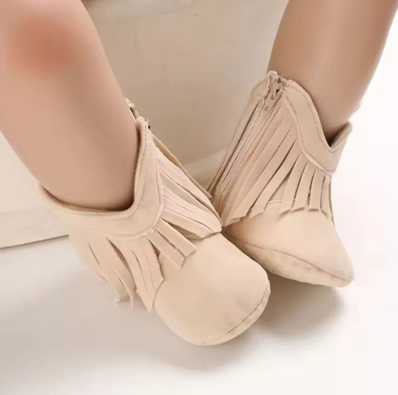 bota country bebê com franjas camurça creme/bege linda junina Tam 0-12 meses