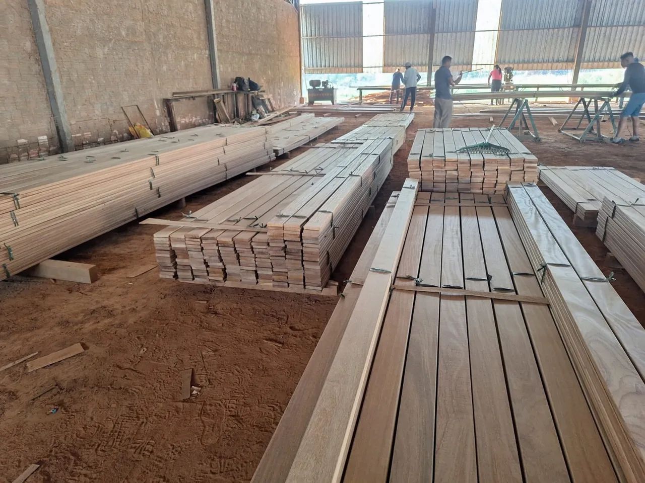 Deck de Madeira Ipê Mesclado