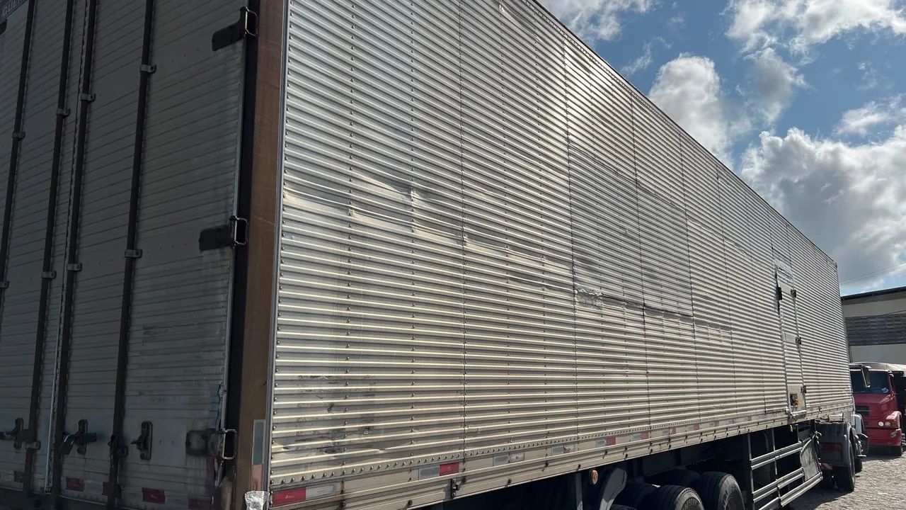 Oportunudade Carreta bau Guerra 2011 - Foto 5