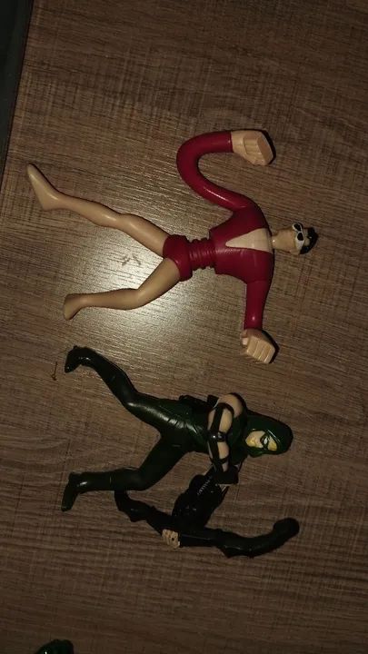 Coleção de Figuras de Ação DC - Foto 2