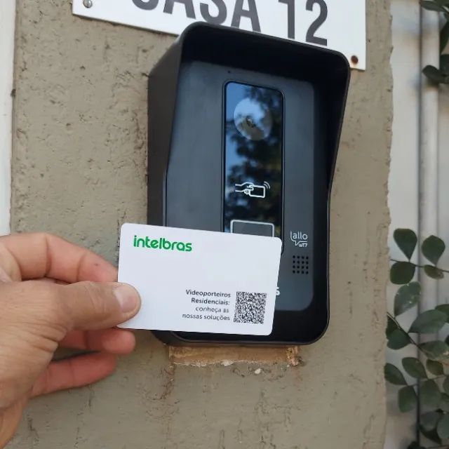 Interfones e Vídeo porteiros
