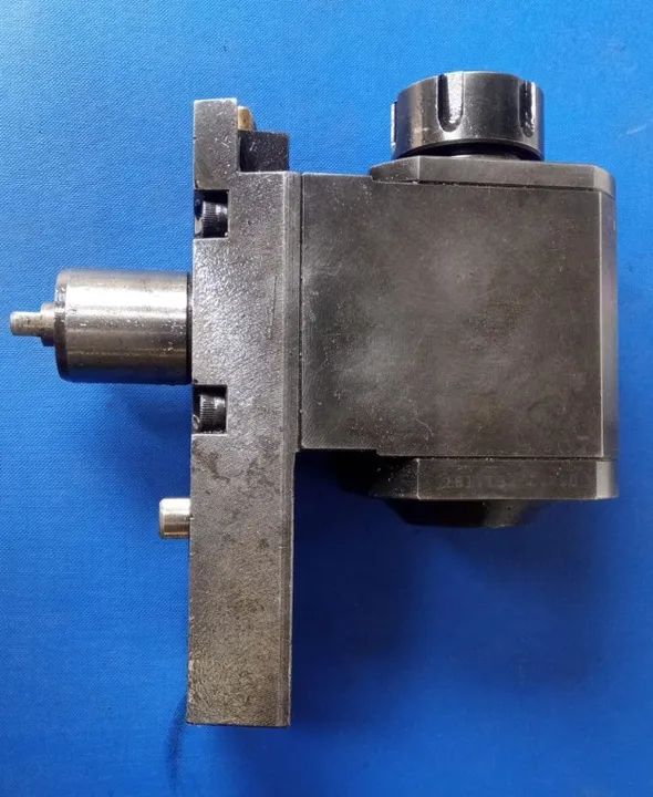 Ferramenta acionada Radial Torno CNC Romi 