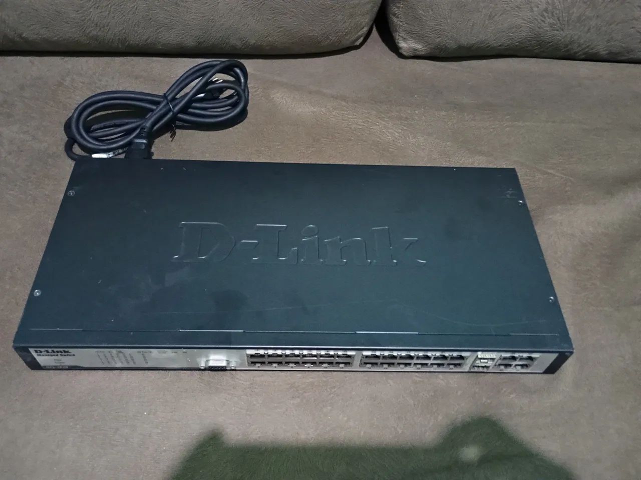 Switch D- Link Modelo 3028. - Foto 2