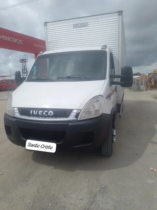IVECO DAYLE 70C16 ANO 2011 BAÚ
