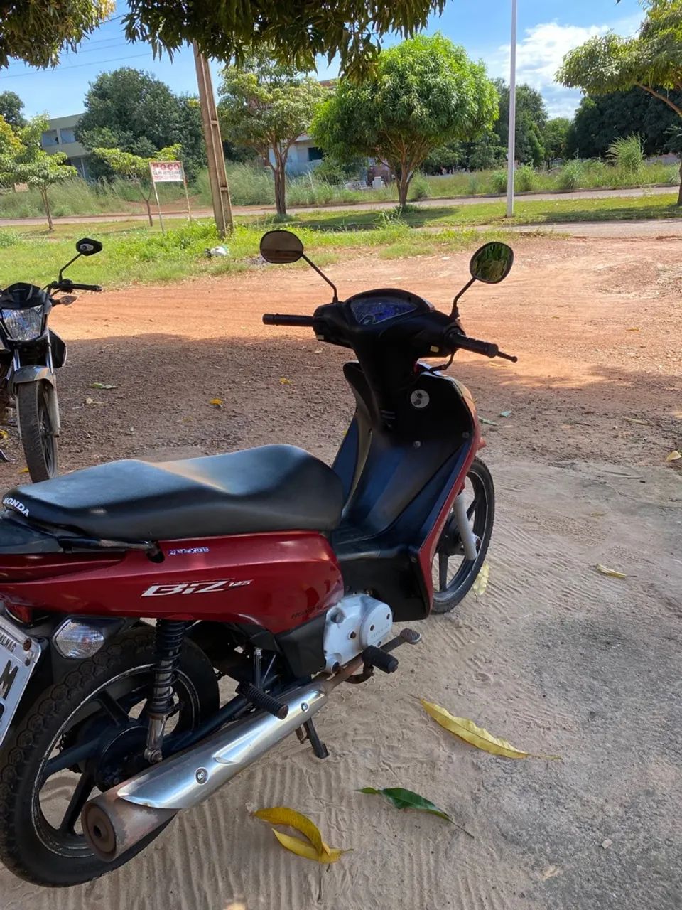Vendo biz 125 (moto de mulher) - Foto 3