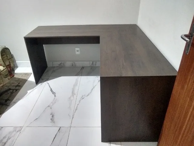 Retira na Loja/Montada: Escrivaninha de Canto/1,55LX1,55P, R$500,00!