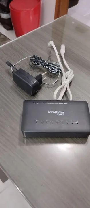 Vendo switch Intelbras 8 portas