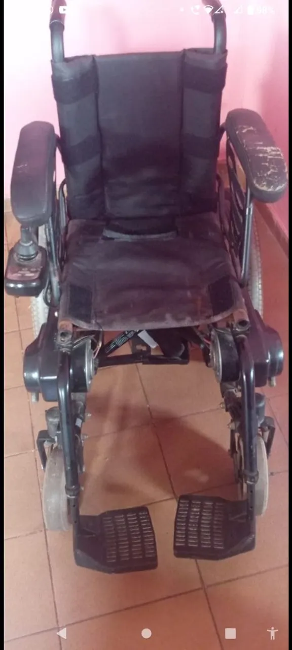 Cadeira de Rodas Elétrica