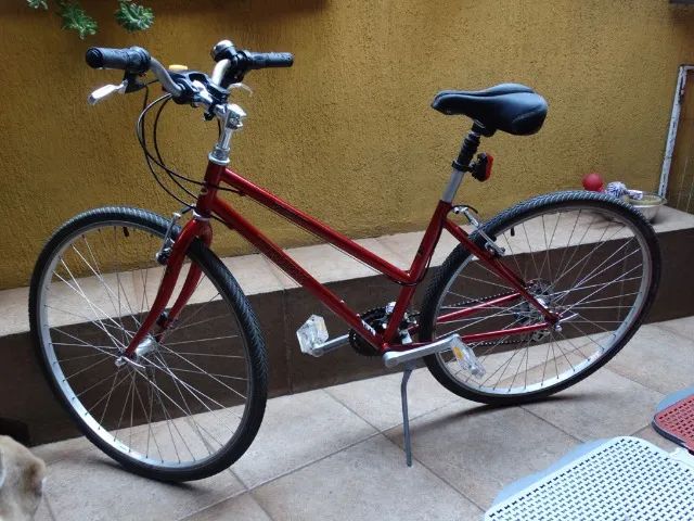 Bicicleta Trek feminina aro 28" - Foto 4