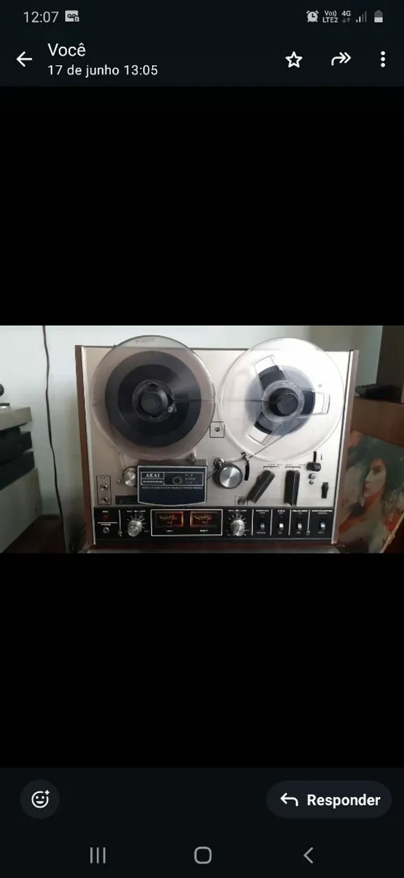 Gravador de rolo AKAI