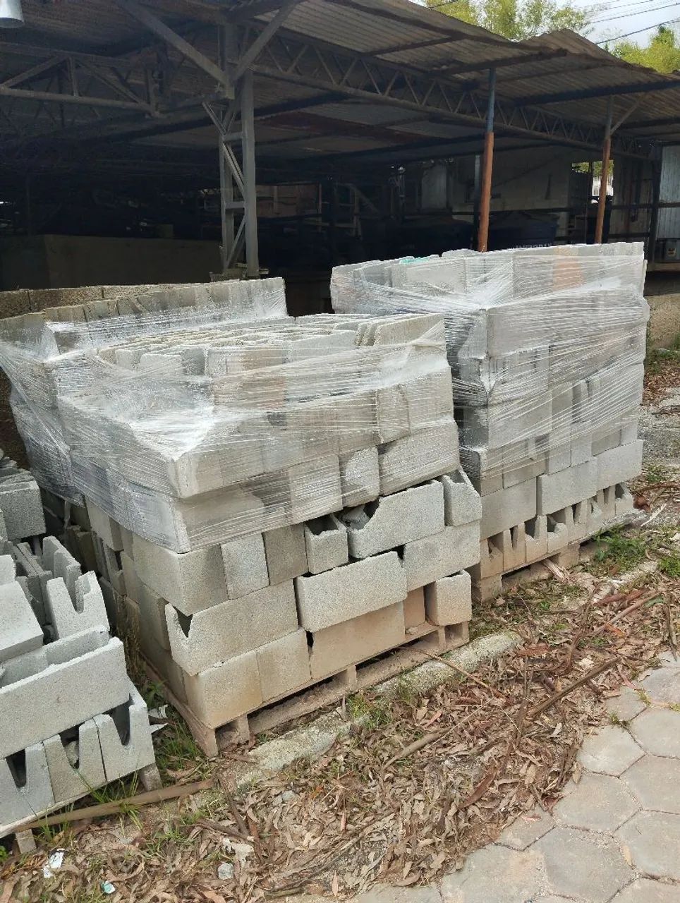 Concrete Blocks64840823380225122