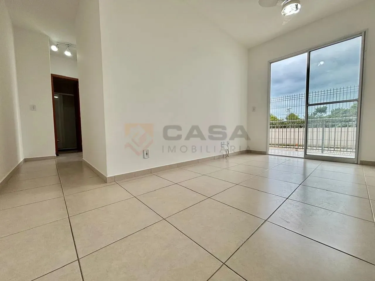Via Jardins Apartamento 2 Quartos c/ quintal privativo Sol da manhã Morada de Laranjeir