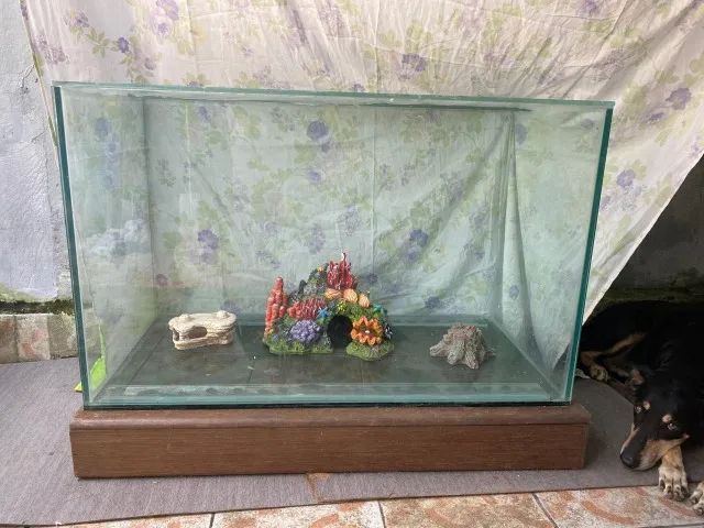 Aquário de vidro 10 mm. Seminovo! Descrição: vol 300L; alt. 60cm; comp. 100 cm; larg. 50cm - Foto 5