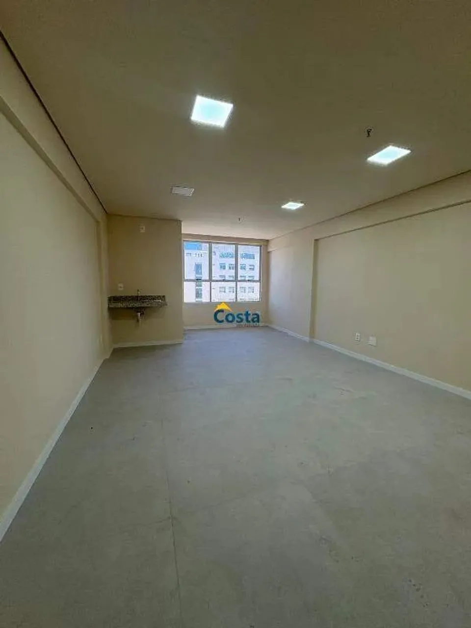 Sala Comercial Para Locação - Av. Marco Túlio Isaac