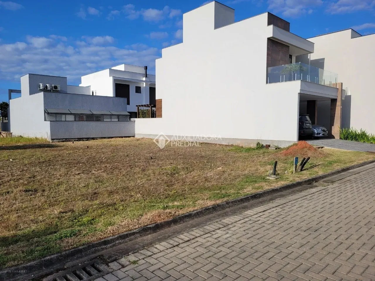VENDO TERRENO - Terreno no Condomínio Clube Costa do Sol - Bairro DeltaVille Biguaçu