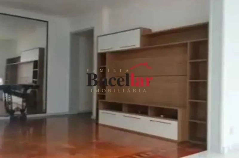Apartamento : / Residencial / Copacabana