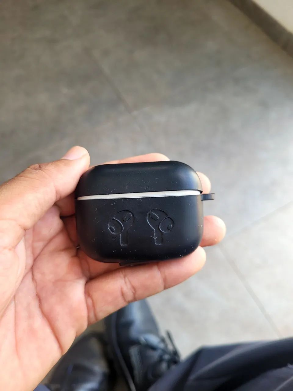 Airpods Pro com Case - Silicone Preto