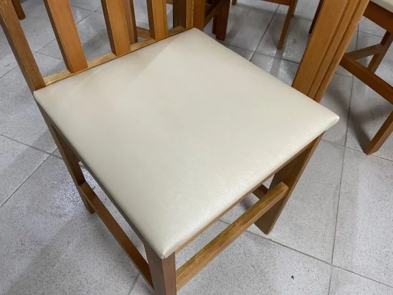 Mesa Laminada 1.10m Com 4 Cadeiras Viena - Avelã l65 - Foto 3