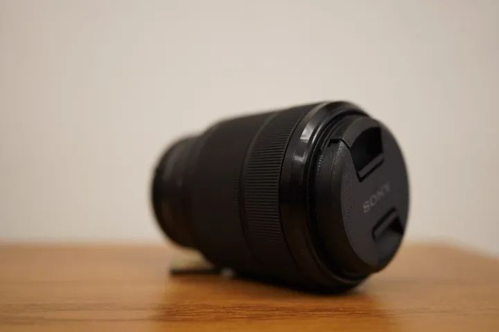 Lente Sony 28-70 - Foto 3