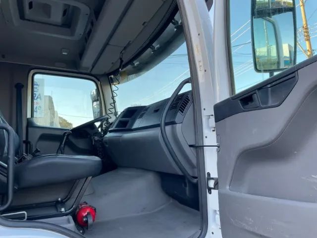 Vw 31280 Prime 2022 6x4 caçamba basculante - Foto 11