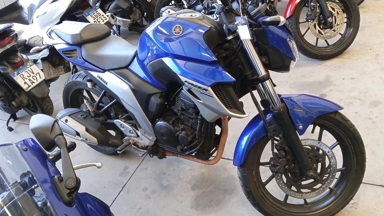 FZ 25 2019