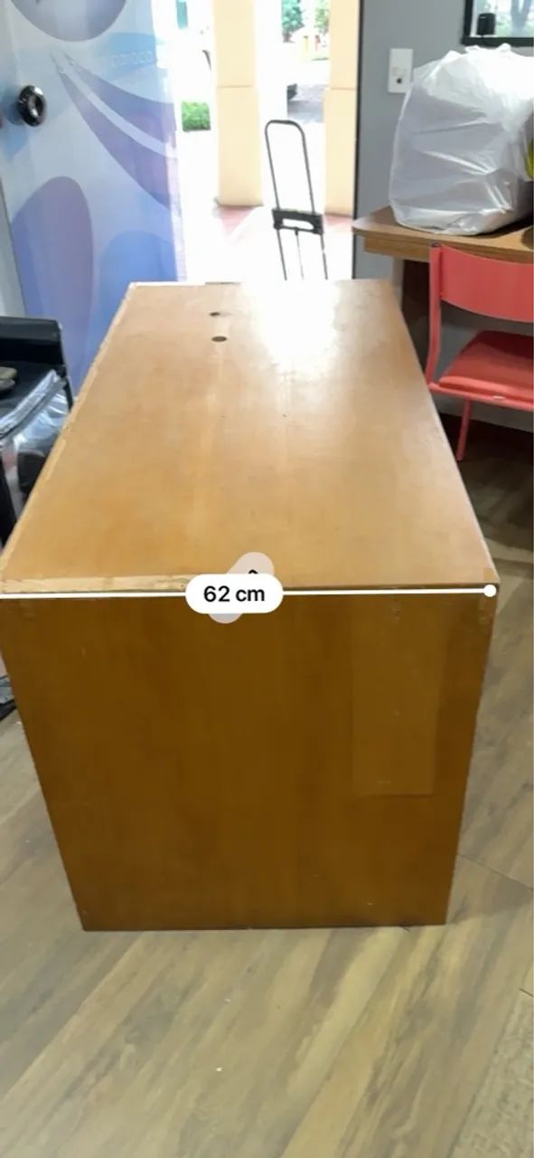 Mesa de Escritório em madeira maciça c/2gavetas embutida design italiano 62cm x 1,30cm  - Foto 3