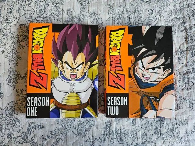 1º e 2º temporada de Dragon Ball Z em Inglês e Japonês, 12 DVD's