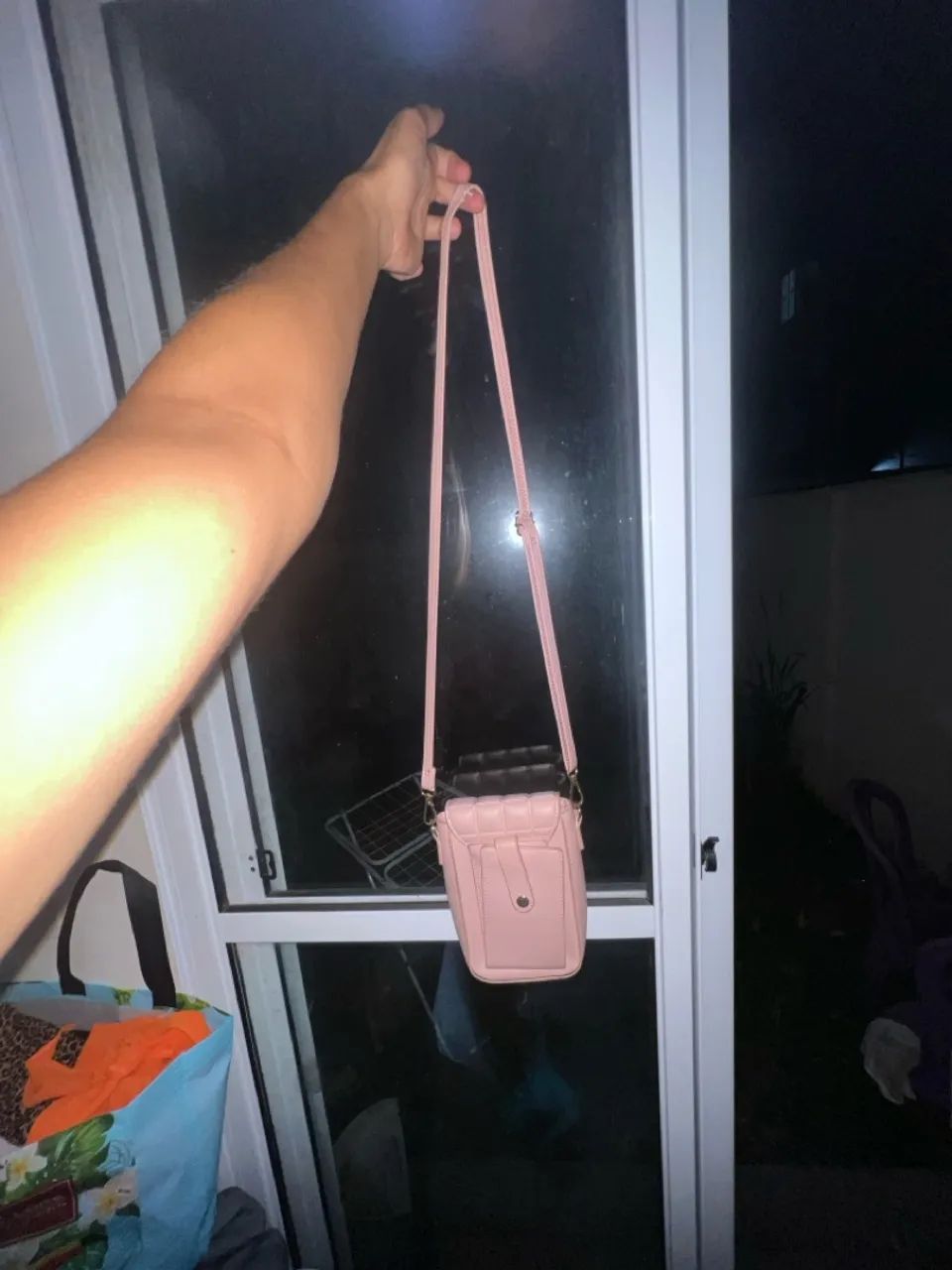 Bolsa de Ombro Rosa - Nova - Foto 2
