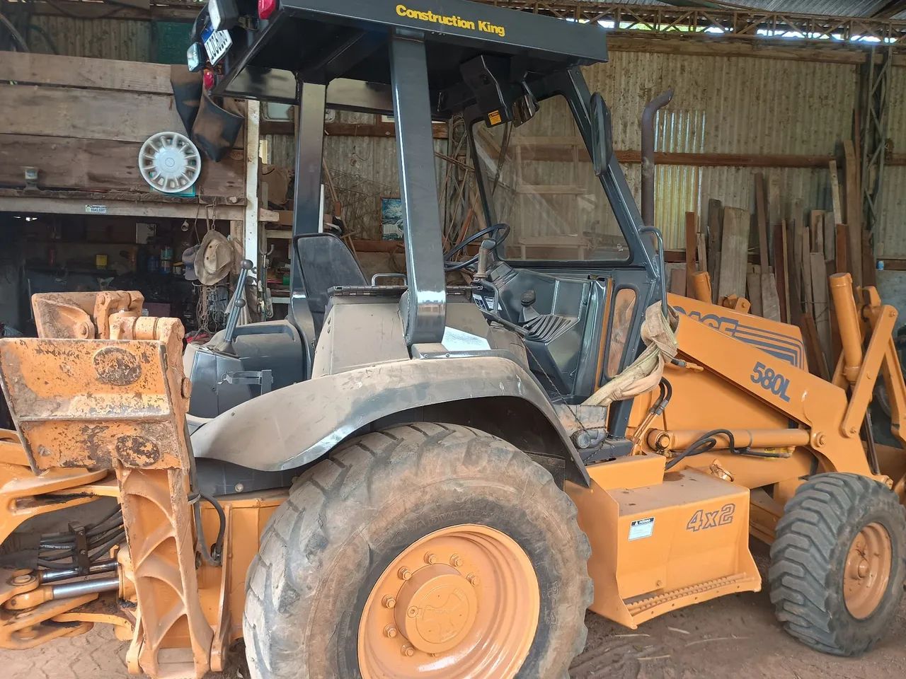 Retroescavadeira Case 580L - Máquina Potente e Confiável - Foto 5