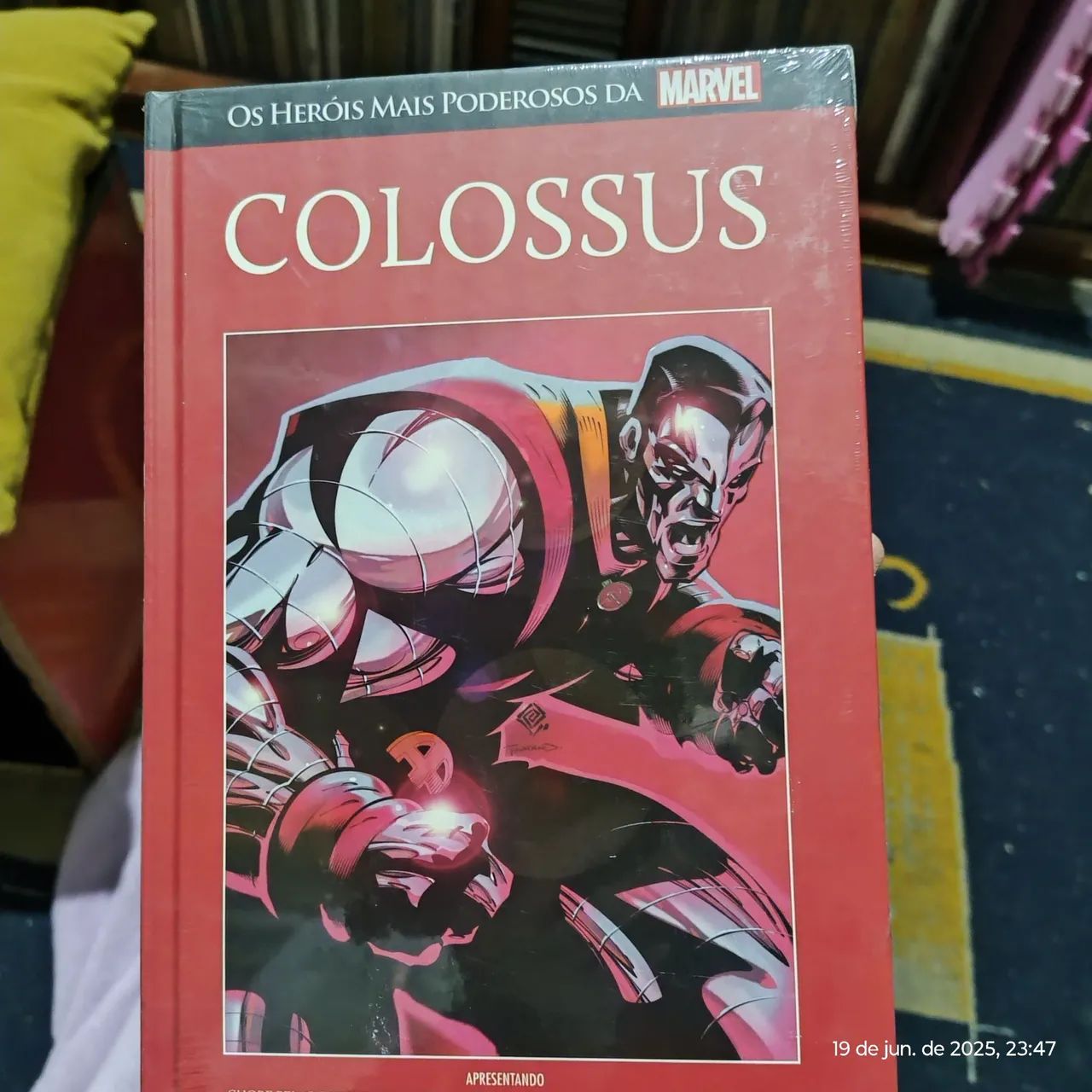 Capa Vermelha nr 56, HQ Colossus - Os Heróis Mais Poderosos da Marvel