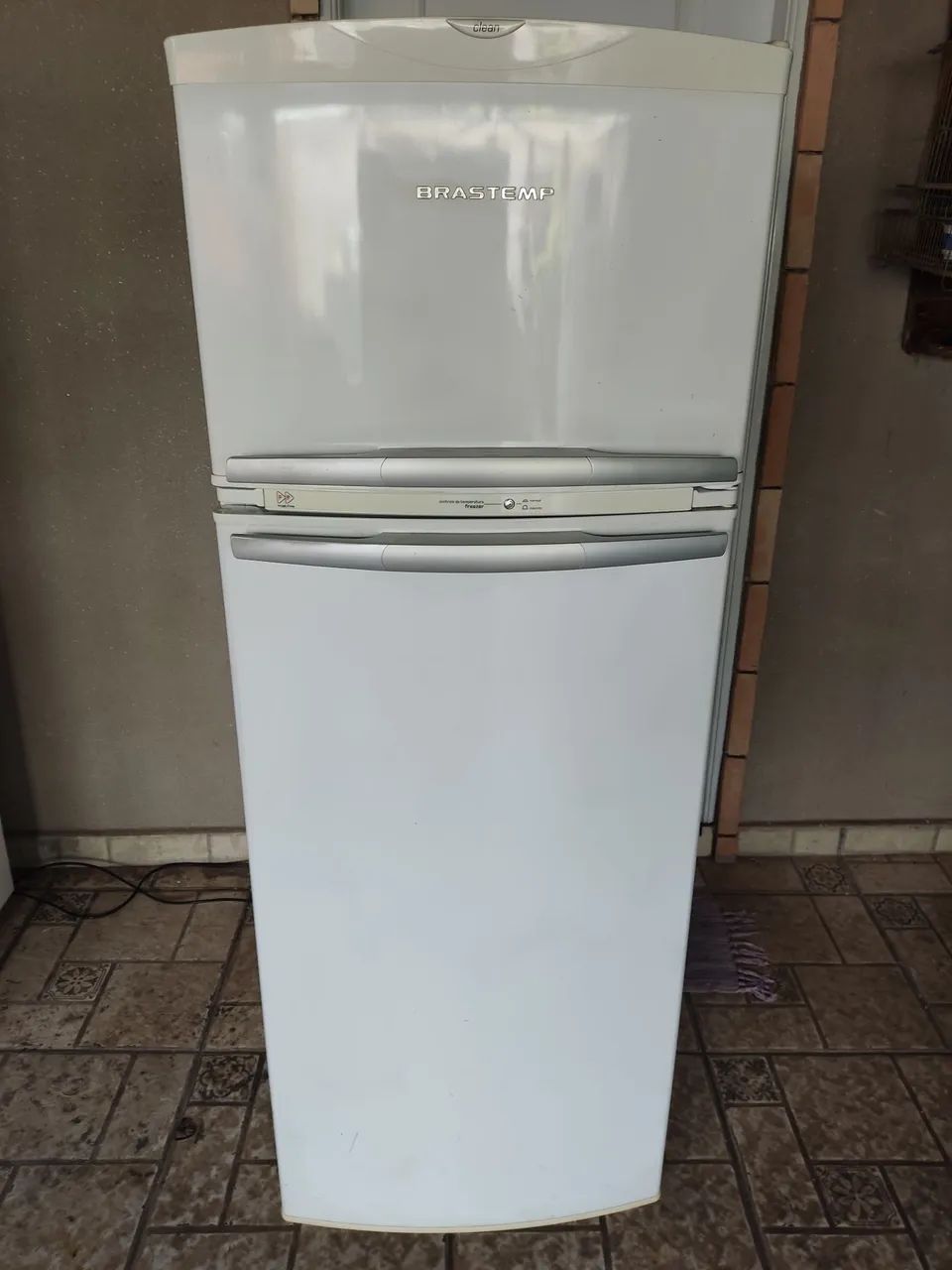 Geladeira Brastemp - Ótimo estado 324 litros - Geladeiras e Freezers ...