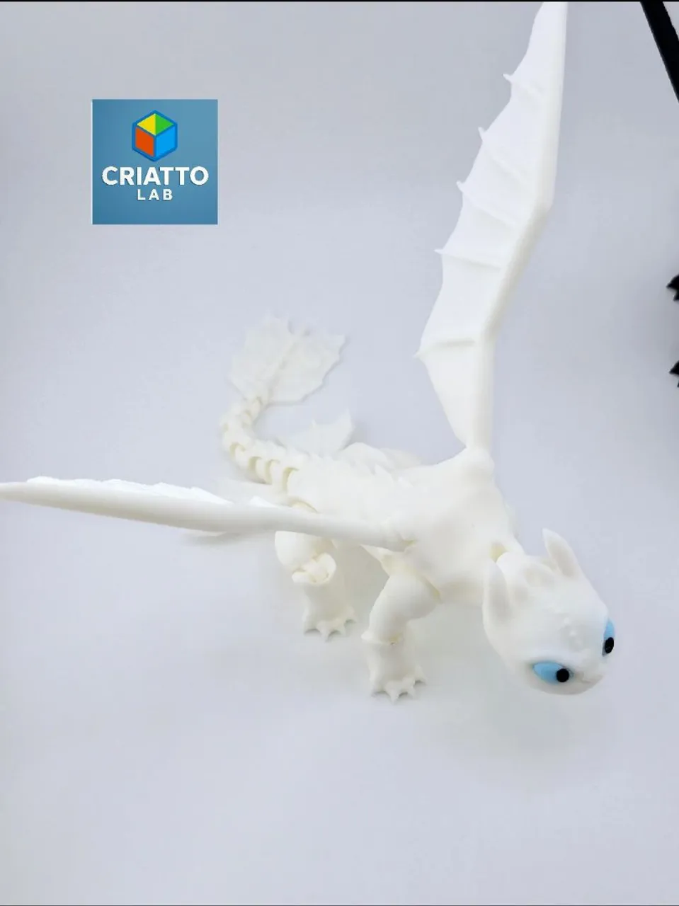 Dragão articulado Fúria da Luz - Acabamento premium