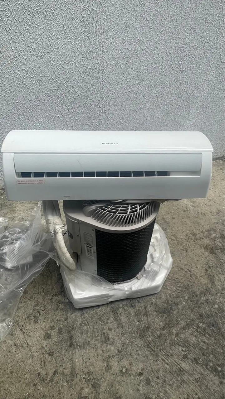 Ar Condicionado Agratto 12000 BTUs - 220v - SemiNovo - Pouco Uso - Mod TOP ECO ECST12F-R4