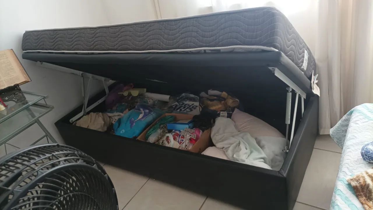 Cama Box com Baú  + colchão - Ótimo estado