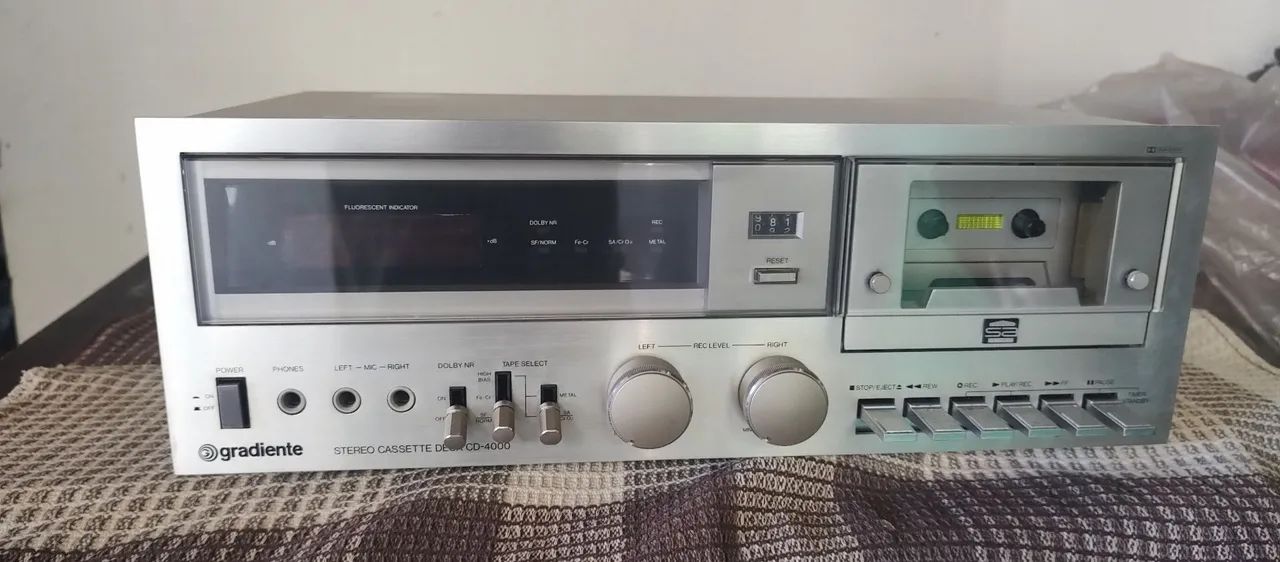 Tape deck gradiente cd4000