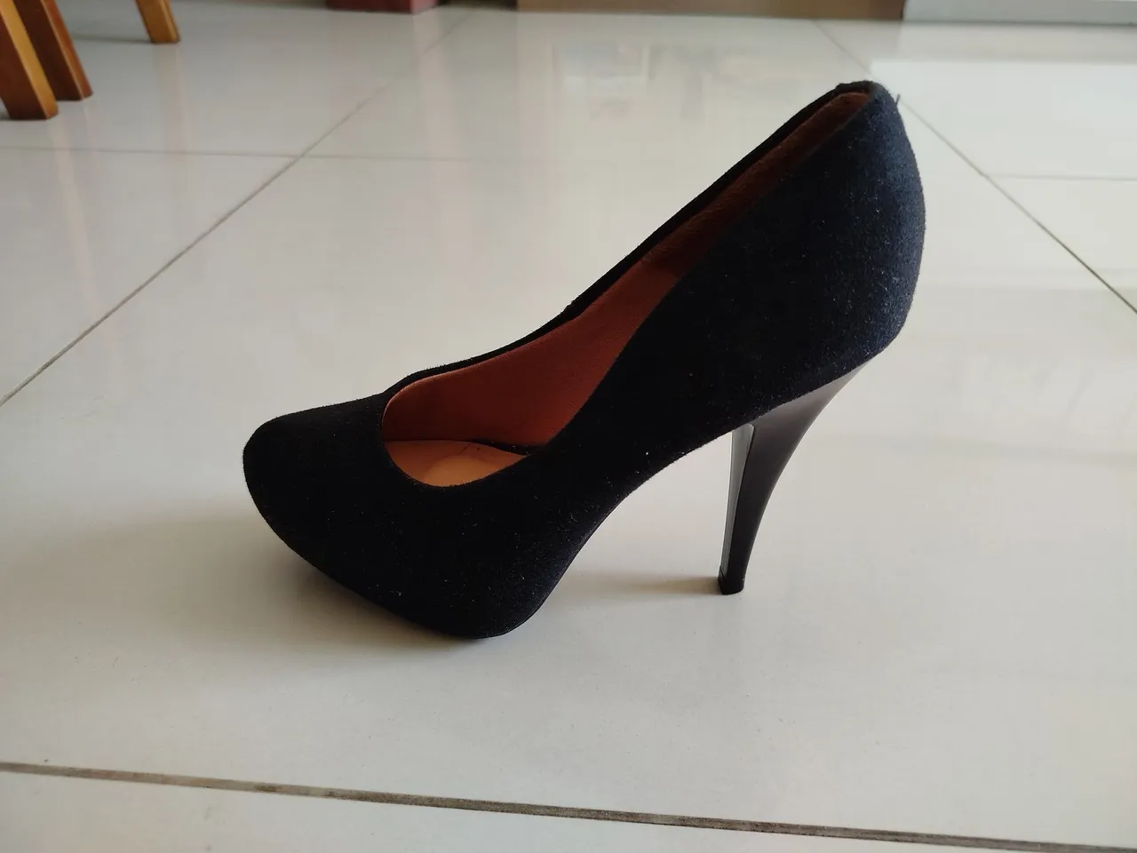 Scarpin preto elegante - Salto alto tamanho 36