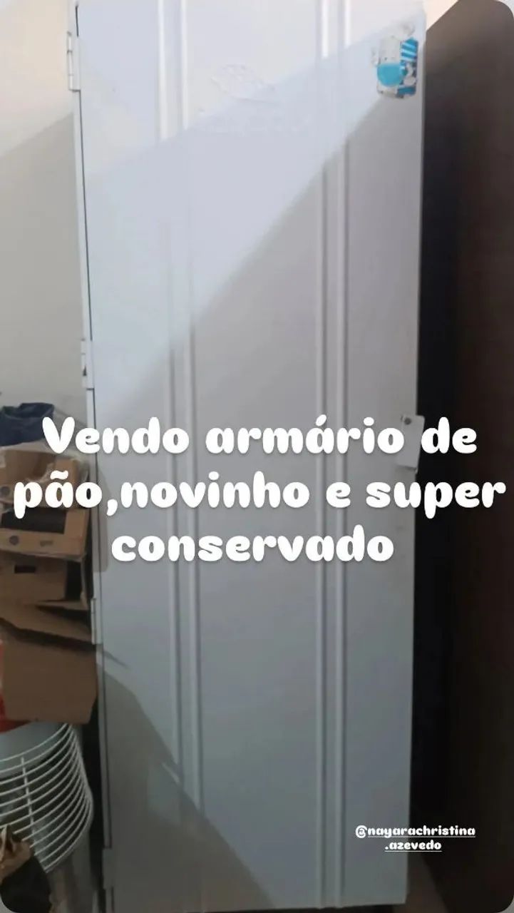 Armário de pão