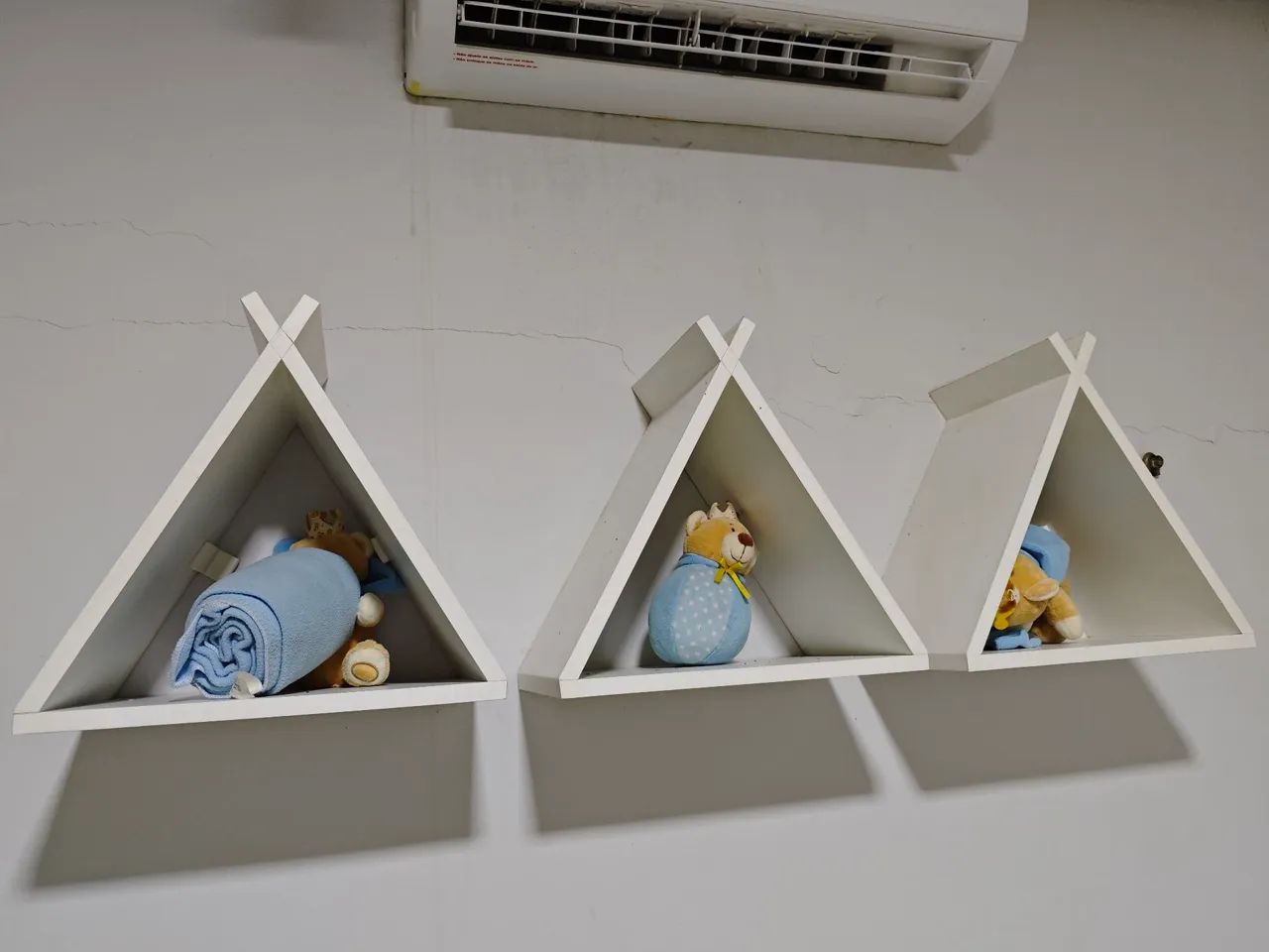 Nichos de madeira decorativos para parede de quarto infantil  - Foto 2