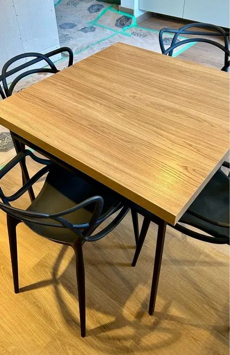 Mesa de Jantar em Madeira com 4 Cadeiras64861633145986121