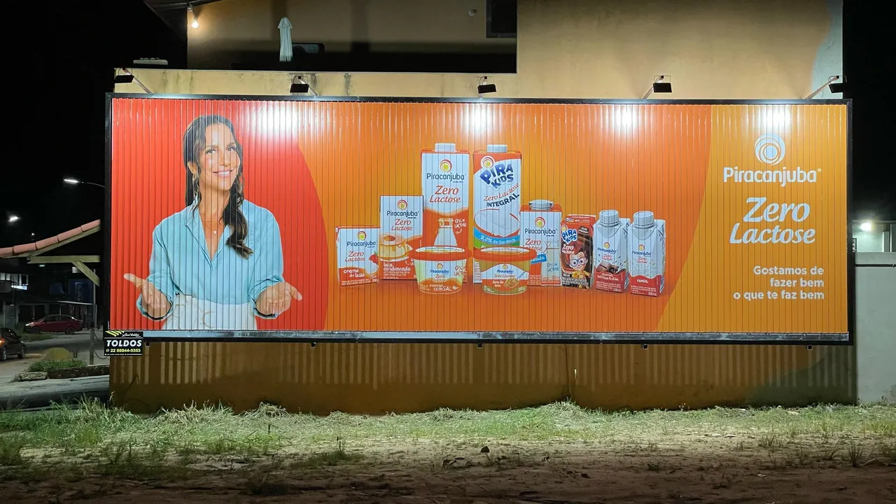 Placa rotativa 4x12 triedo outdoor tripla face - painel publicitário gigante