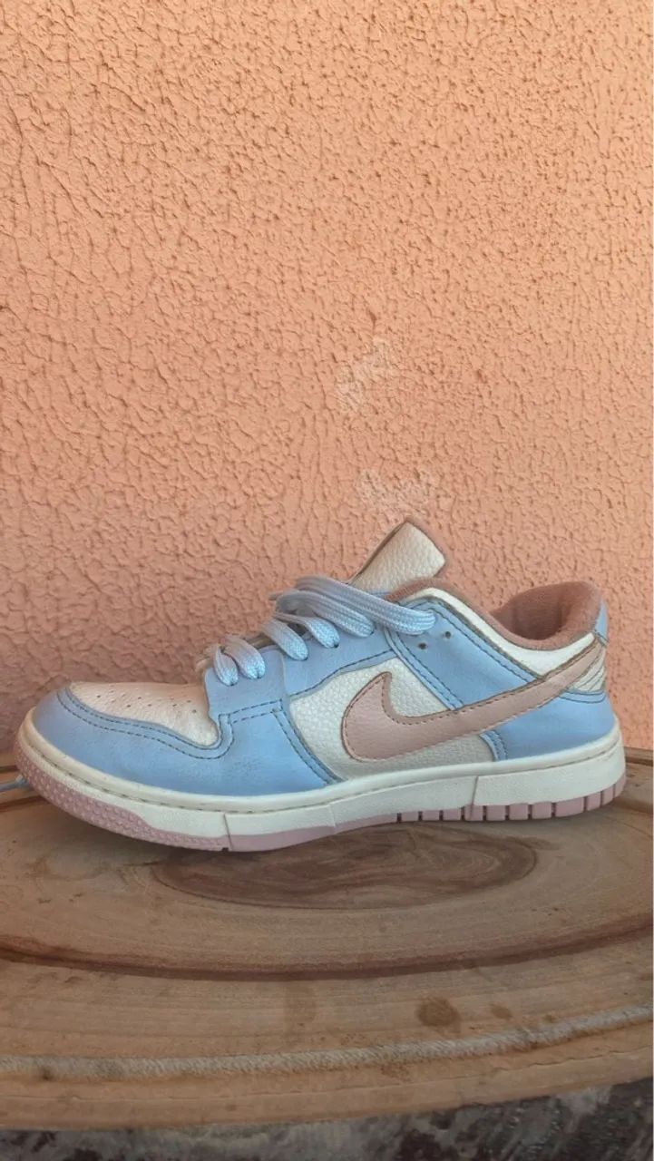 Tênis tamanho 35