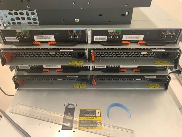 Storage Ibm 24 discos Sas - Foto 4