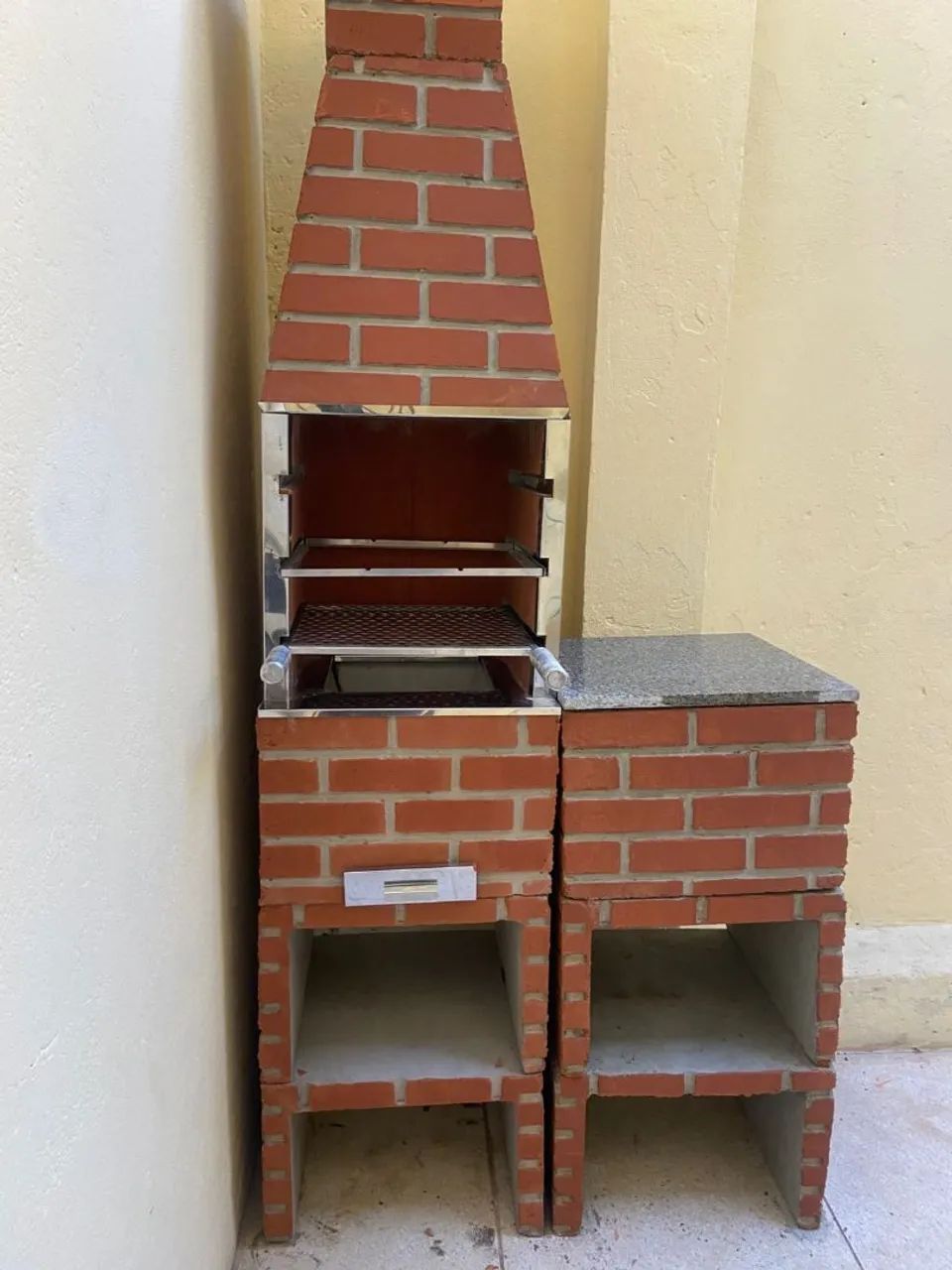 Churrasqueira 45cm.+ bancada