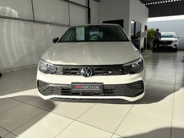 VW Polo Track 2024 branco com 17.000 km