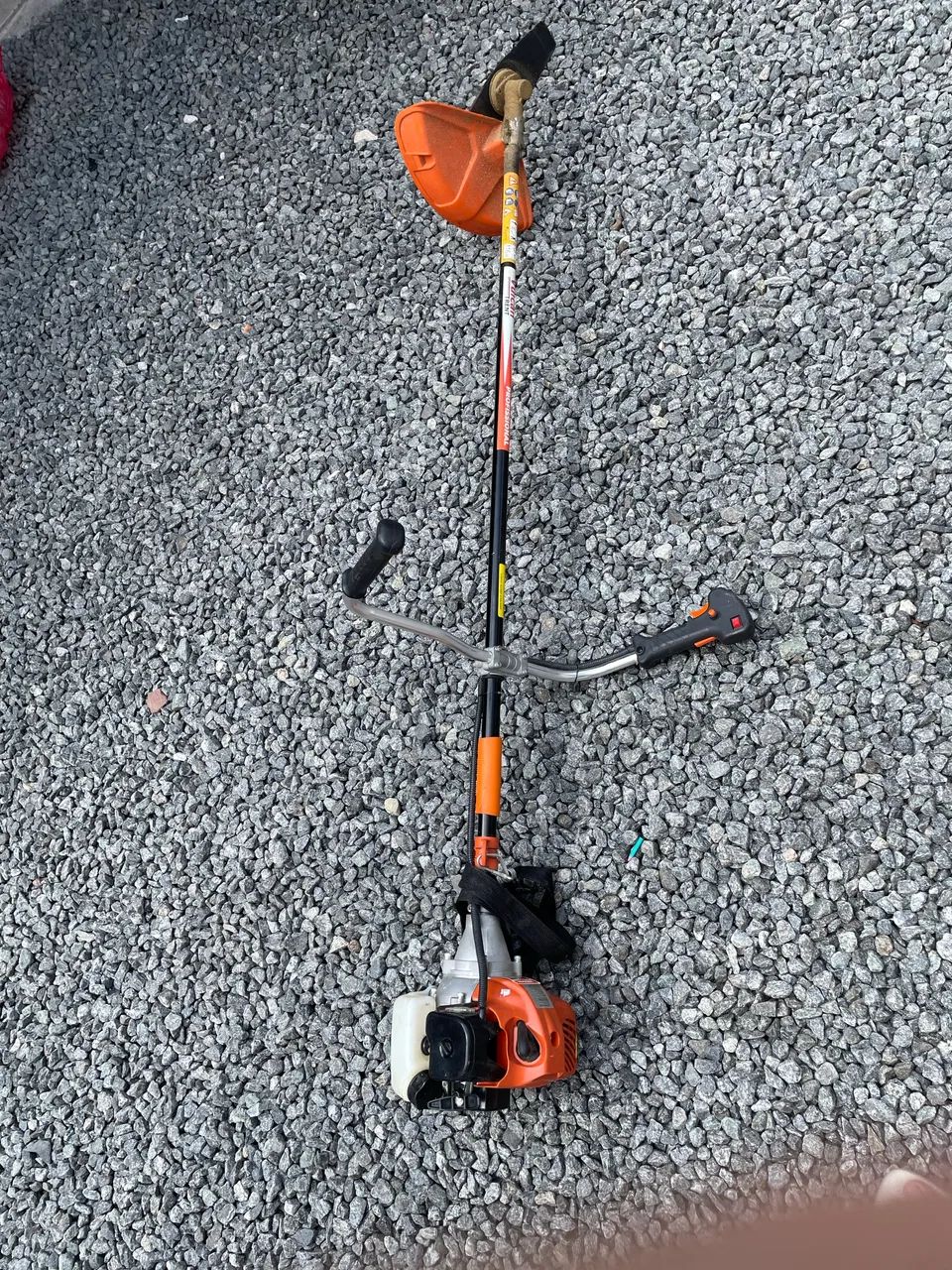 Roçadeira 64315485792898124