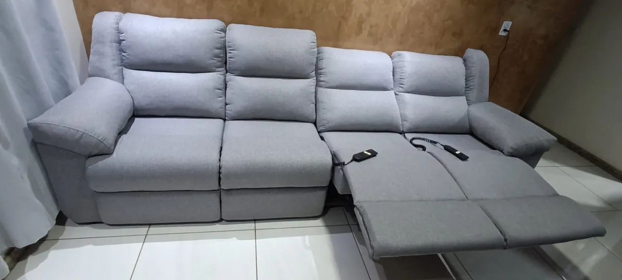 Sofá 4 lugares - Conforto e estilo!