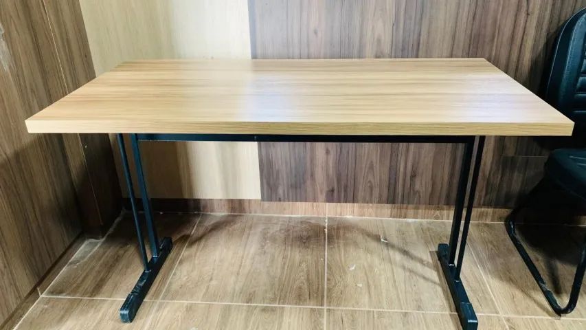 MESA RETA 120x60 NOVA. Sem gaveta no pix - Foto 3