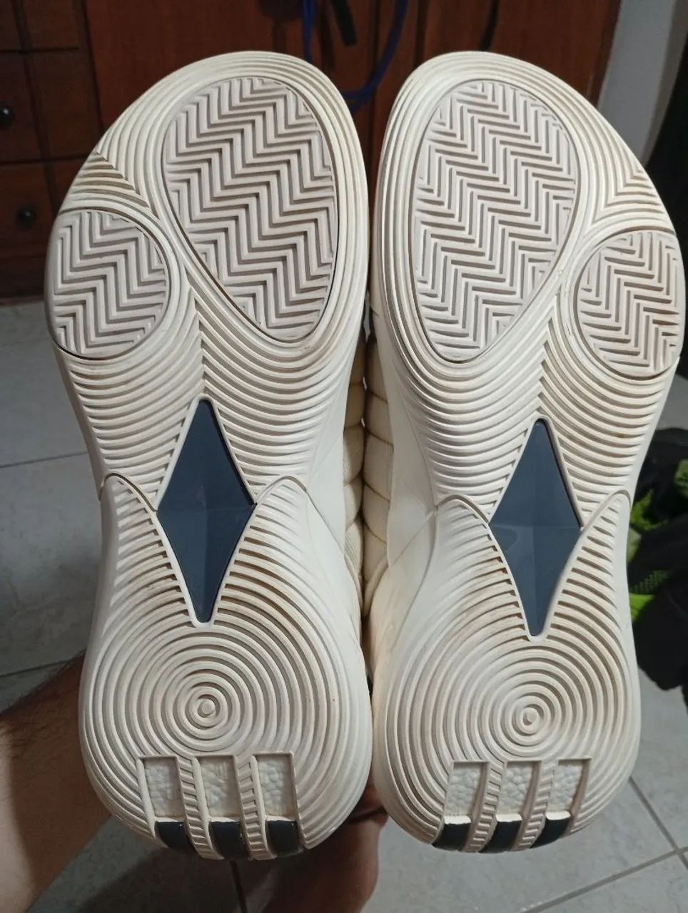 Tênis de basquete Adidas Harden Vol 7 - Harden 7 - Tam. 42 - Foto 6