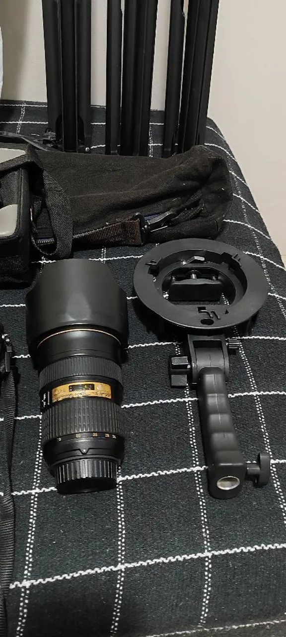 Lente Nikon AF-S Nikkor 24-70mm f/2.8G ED - Foto 4