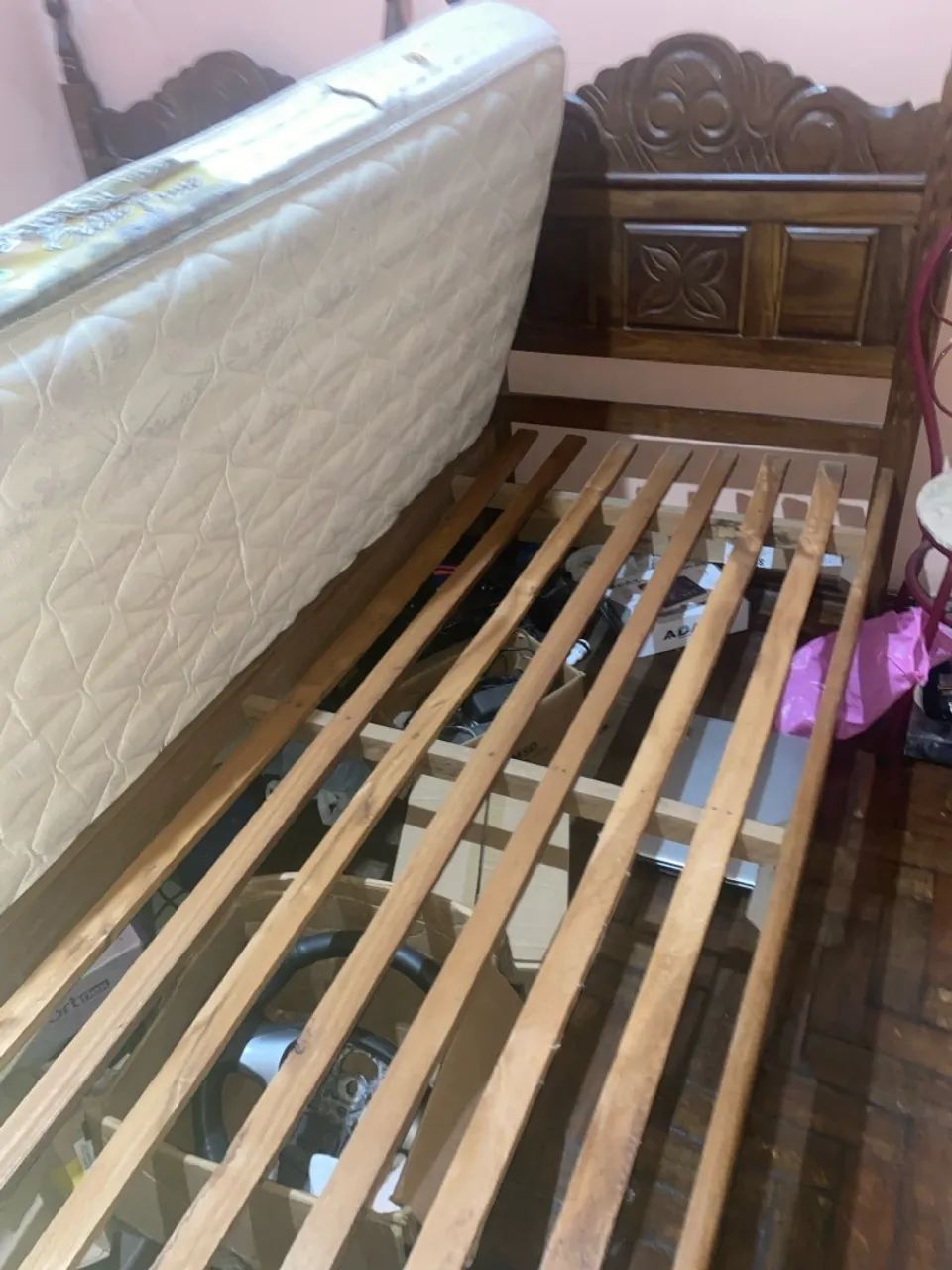 2 Camas de solteiro com colchão65569087966338123